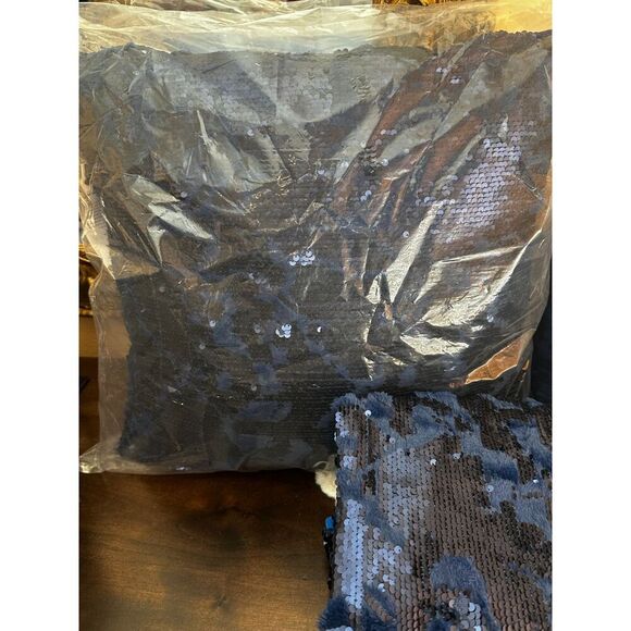 Aviva Stanoff Mermaid Sequins Celestial 3 Piece Set: Throw Blanket and 2 Pillows - Picture 4 of 8